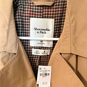 Abercrombie & Fitch Tan Trench Coat